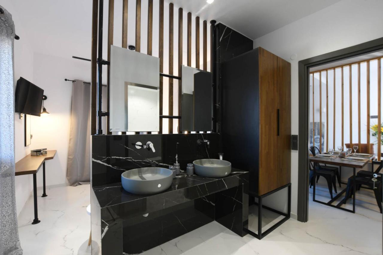 Orion Eco Suites Karteros Bagian luar foto