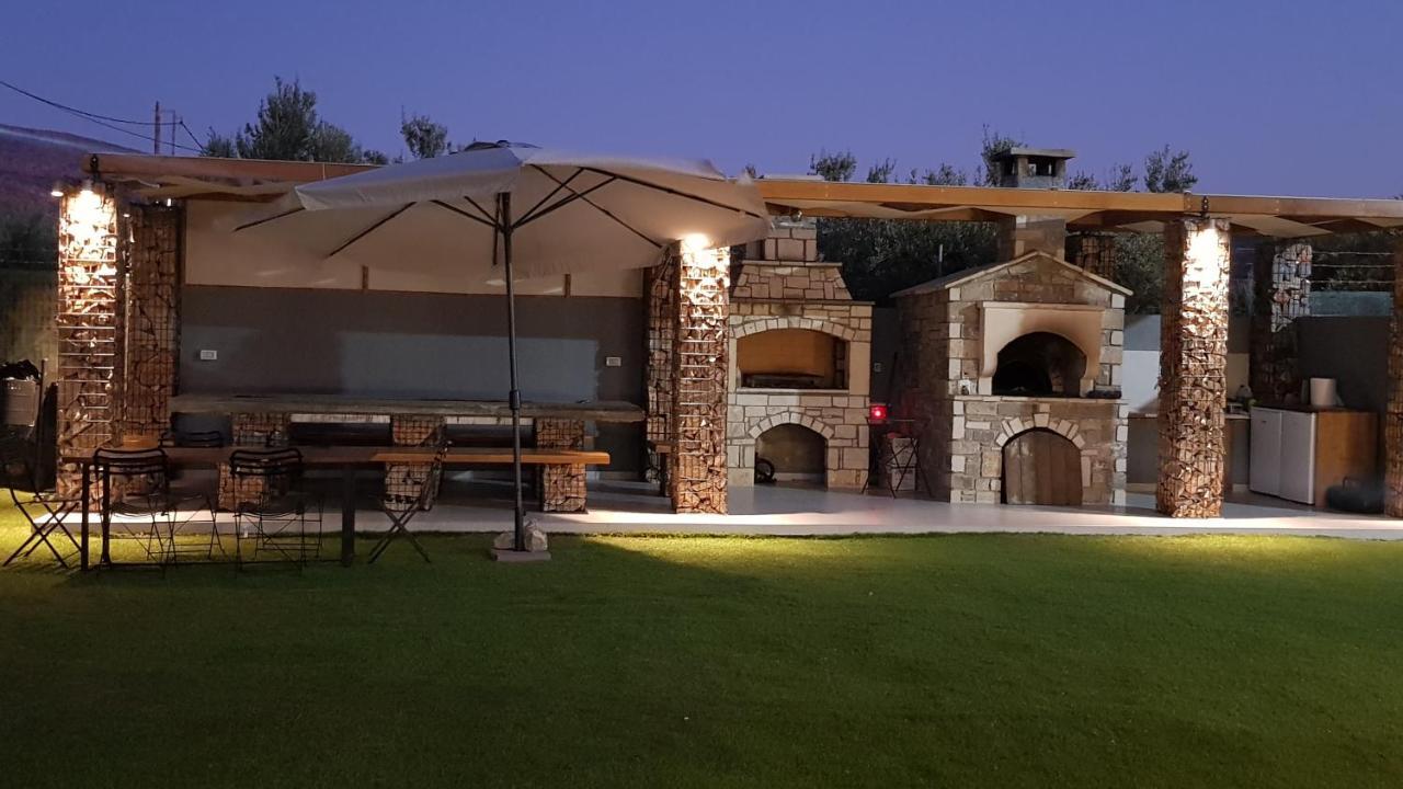Orion Eco Suites Karteros Bagian luar foto