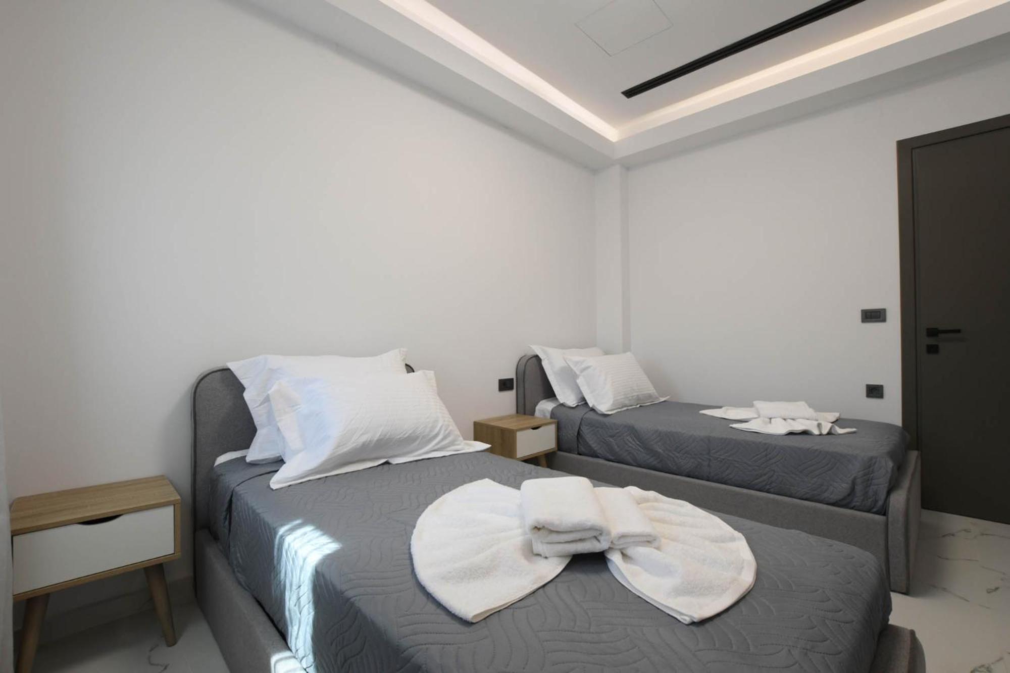 Orion Eco Suites Karteros Ruang foto